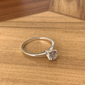 Anel Solitário Prata Lola Com Cristal 6mm 3 POR R$200