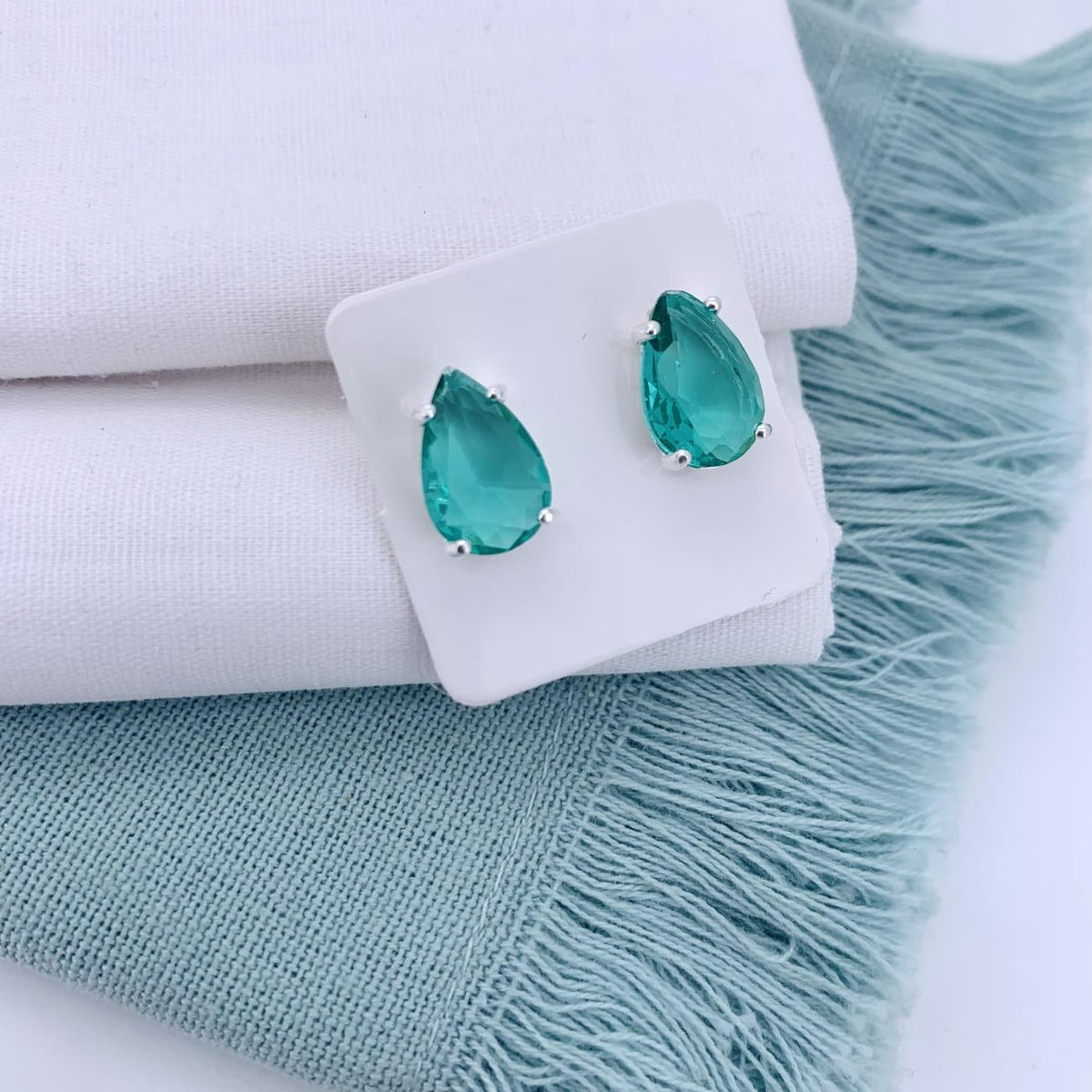Brinco Prata Jasmine em Gota