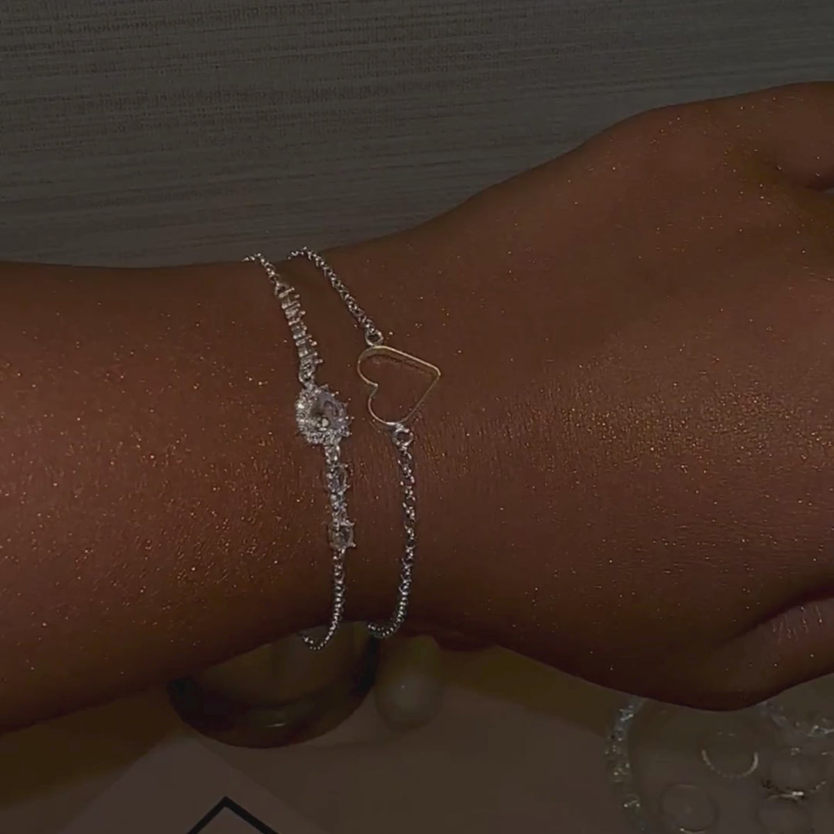Pulseira Prata Amour com Coração Vazado Valentine